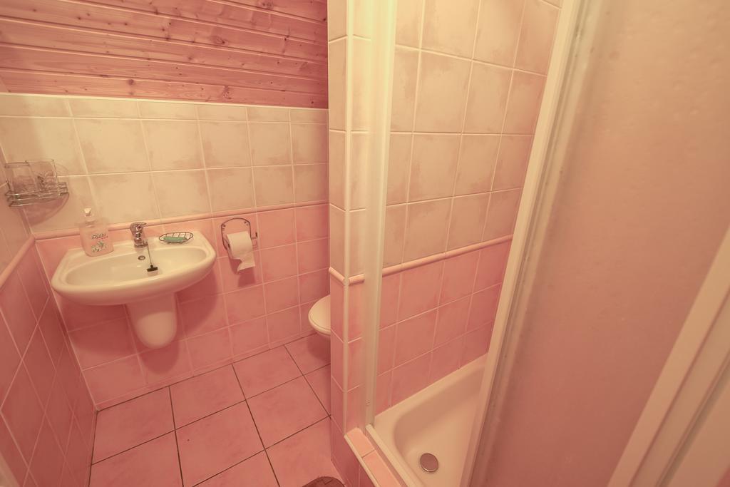 Gazdovsky Dvor "U Tlaciarov" Liptovský Trnovec Buitenkant foto